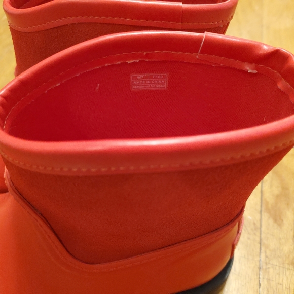 Ugg rare sample rain boots WMS SZ 7 - Picture 10 of 10